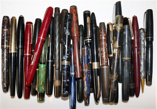 Qty mixed fountain pens